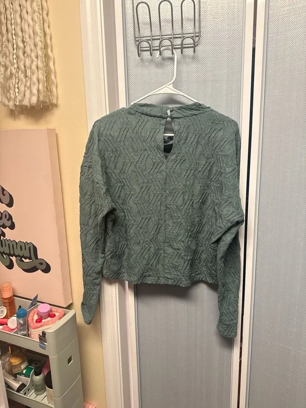 Anthropologie Zigzag Textured Mock Neck Keyhole Back Top Sage Green Size S - Image 3