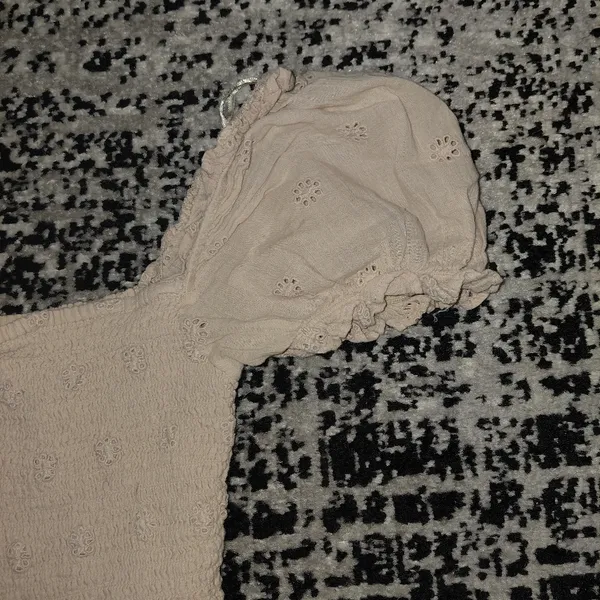 Bershka Size S Cream Tiered Ruffle Dress Eyelet Smocked Puff Sleeve - Image 8
