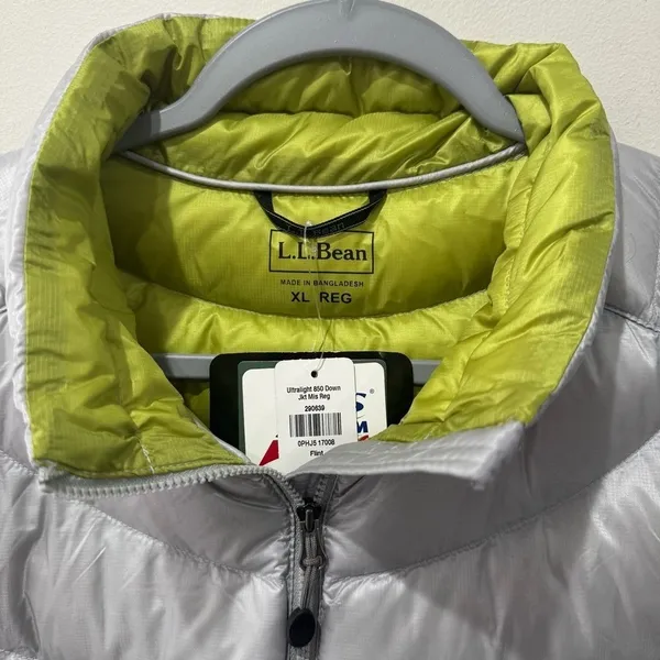 New! LL Bean Size XL Women's Ultralight 850‎ Down Jacket in Flint - Image 2