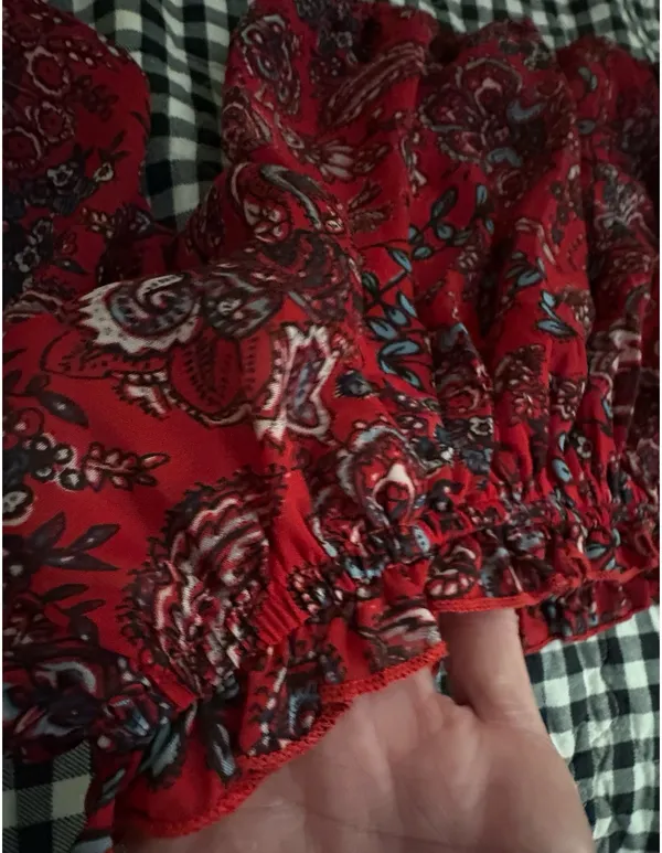 Speechless Red Paisley Off-The-Shoulder Crop Top - Image 2