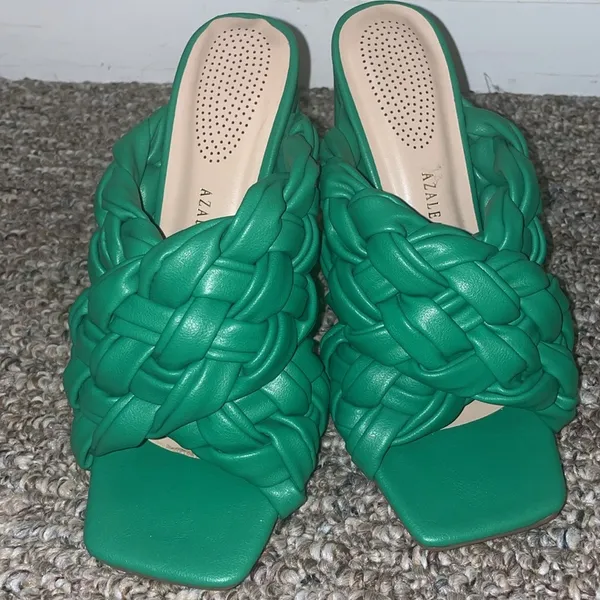Womens New Azalea Wang Carolina Greens Heels - Image 2