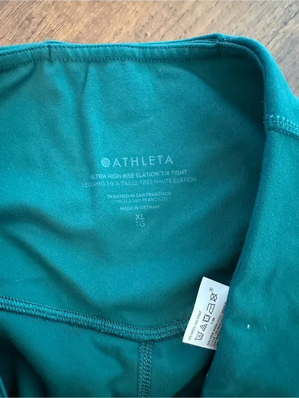 Athleta green Capri Leggings - Image 2
