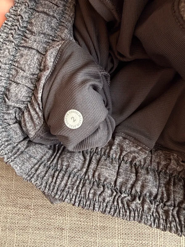 Grey Lululemon Hotty Hot 2.5" - Image 3