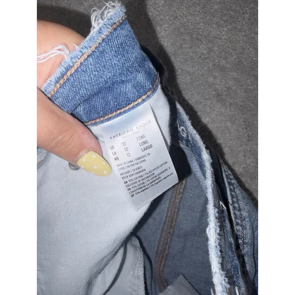 American Eagle Women's Size 12 Long Ripped Distressed Light Wash Comfort Stretch - Image 6