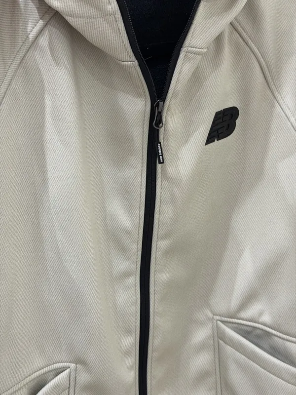 New Balance Women’s Cream Hooded Zip Jacket - Image 7