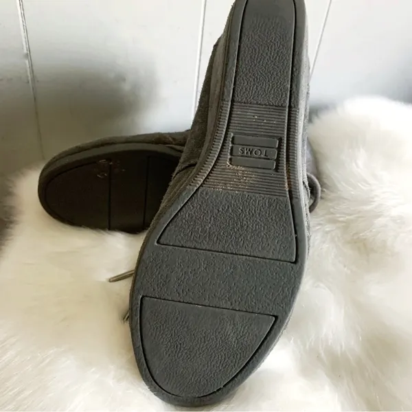 TOMS Gray Suede Desert Wedge Ankle Boots 6 - Image 5