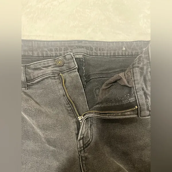 American Eagle 6 Regular Dark Denim Stretch Jeans - Image 4