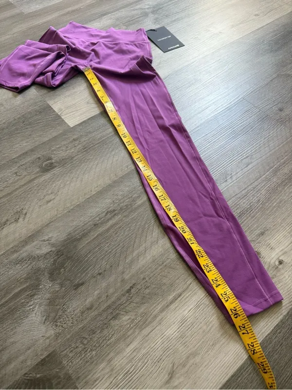 Alphalete Dip Back Mid Rise Leggings NEW Small Purple Noir - Image 10