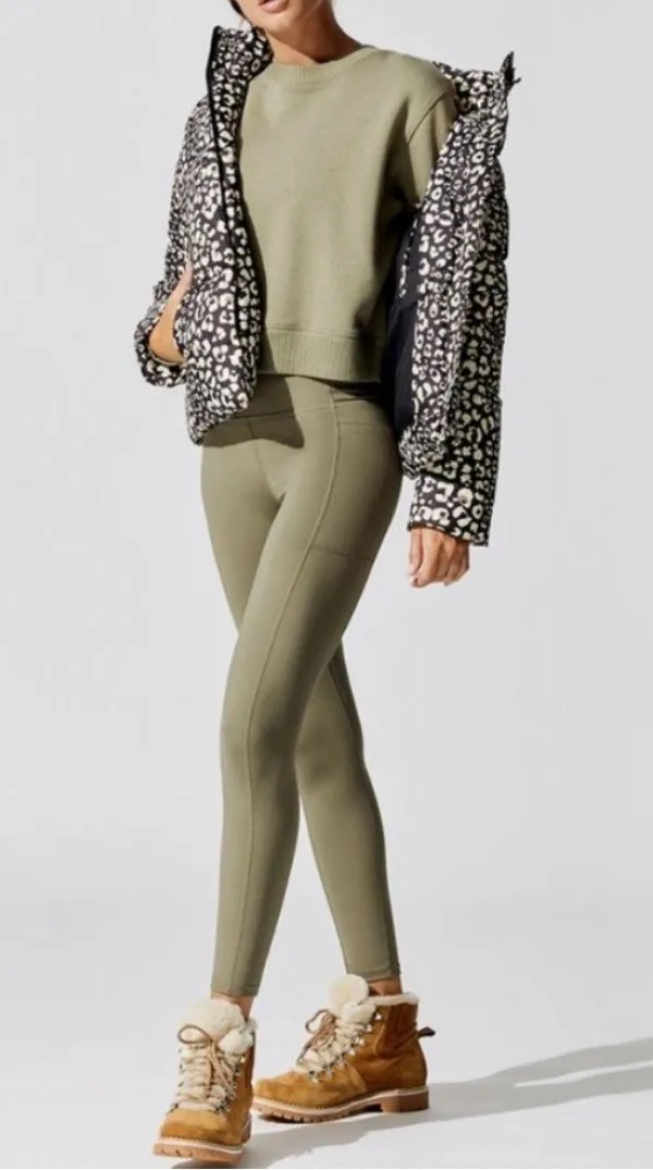 Carbon 38 Puffer Jacket - Image 3