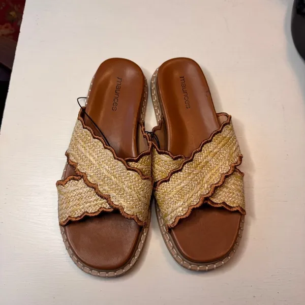 Maurices Chelsea Tan and Brown Women's Slide Cross Strap Sandals Sz 7 NWT - Image 7