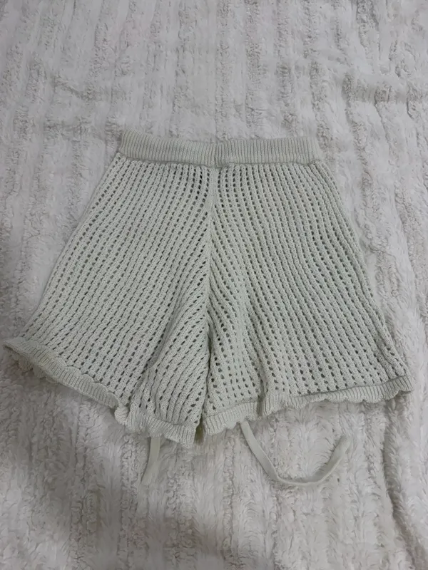 Princess Polly shorts - Image 2