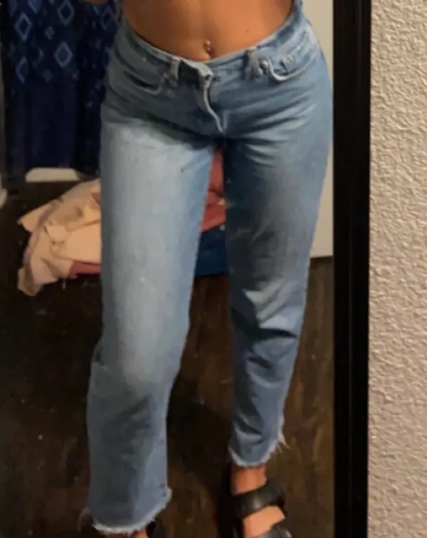 Forever 21 Jeans - Image 4