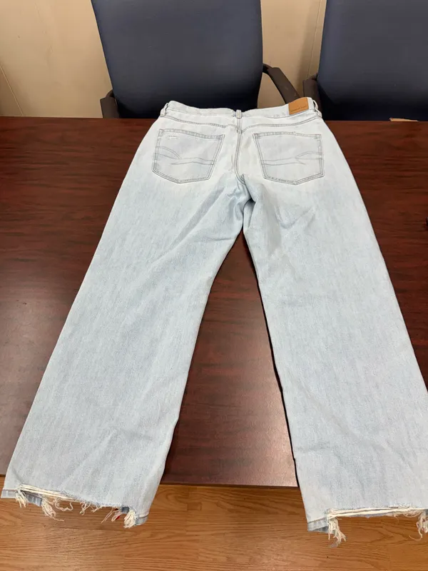 American Eagle Stretch Curvy Straight Jeans Size 12 Short - Image 4