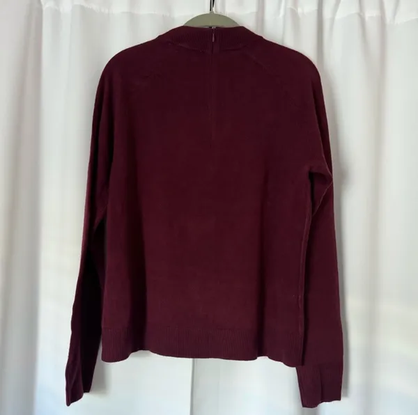 Karen Scott NWOT Dark Red Burgundy Crewneck Long Sleeve Sweater Size Medium - Image 5
