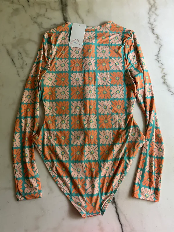 Daisy Dippin’ ’s Shoal Front Zipper Long Sleeve One Piece Dukes Orange Blue - Image 8
