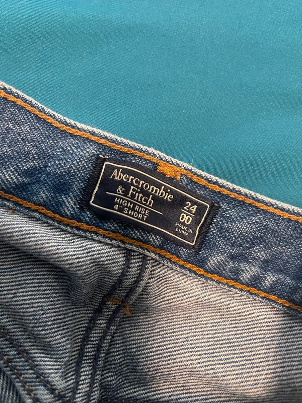 Abercrombie & fitch high rise 4” Shorts 00 - Image 3