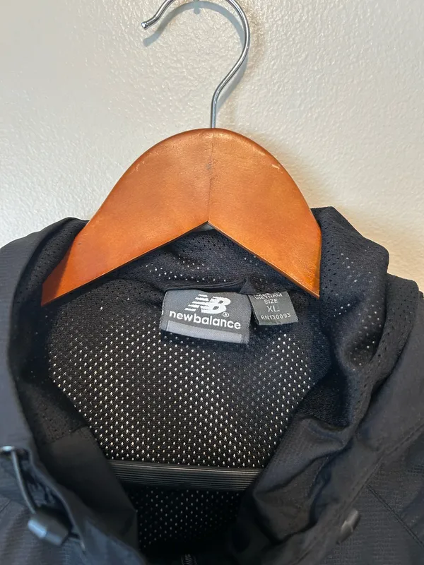  New Balance windbreaker jacket  - Image 4