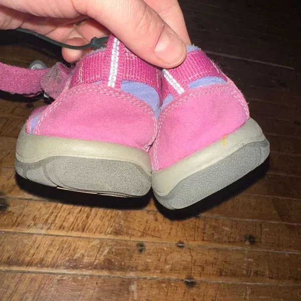 Keen gorpcore pink closed toe athletic ortho arch support sandals - Image 4