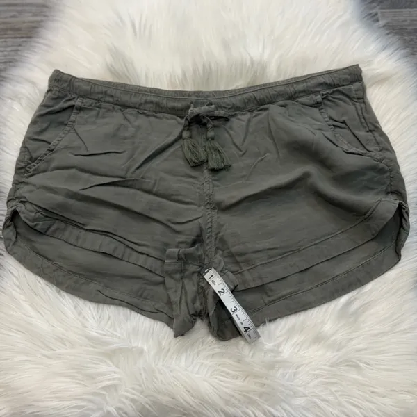 Aerie Lyocell Olive Green Shorts Drawstring Tassel Pull On Size Medium - Image 6