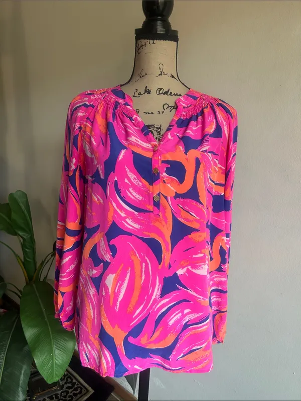 Lilly Pulitzer Elsa Plume Blume Flamingo Silk Long Sleeve Blouse Size Medium - Image 4