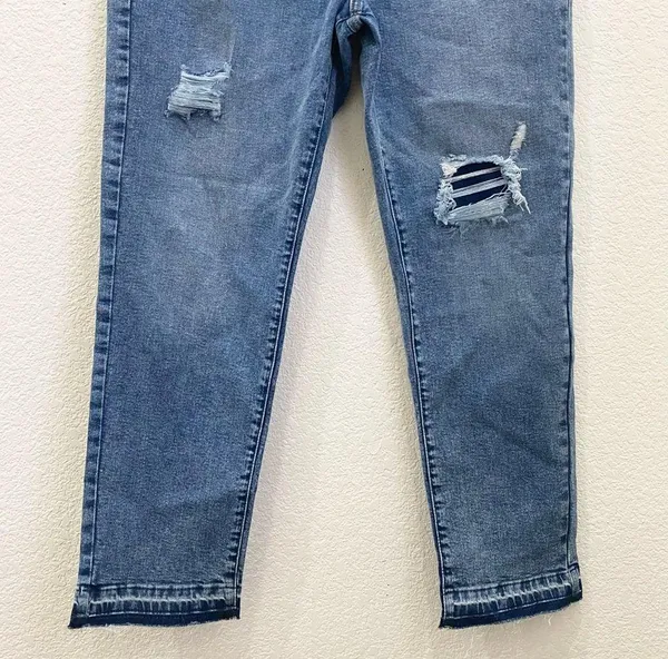A.N.A. High Rise Straight Leg Jeans in Medium Bloom Size 14 NWT - Image 7