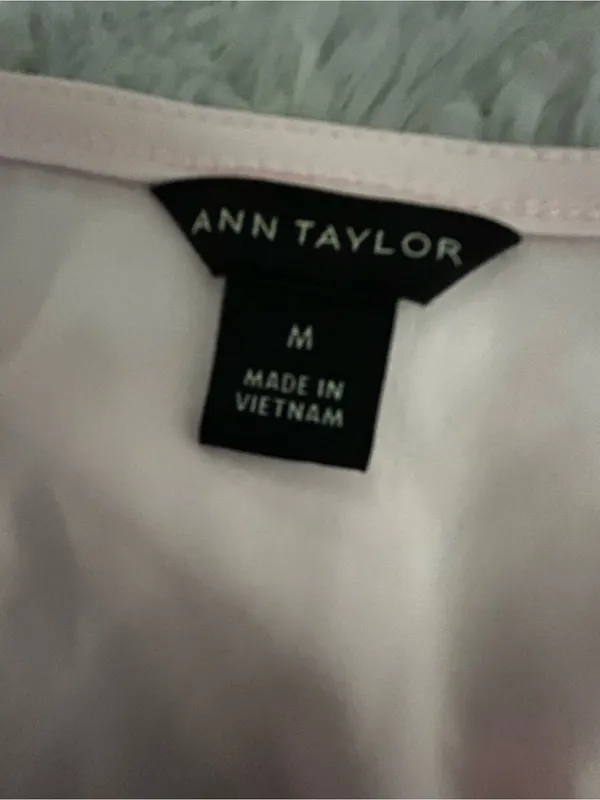 Ann Taylor Women's V-Neck Blouse - Light Pink - Image 6