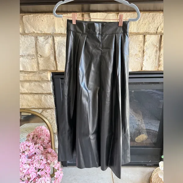 NWT Abbey faux leather black midi skirt, size S. - Image 3