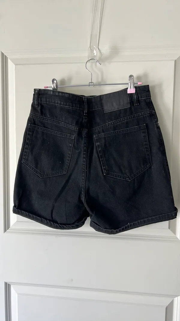 Zara High Rise Shorts - Image 3
