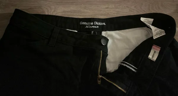 Genuine Dickies Relaxed Women’s pants  - Image 2