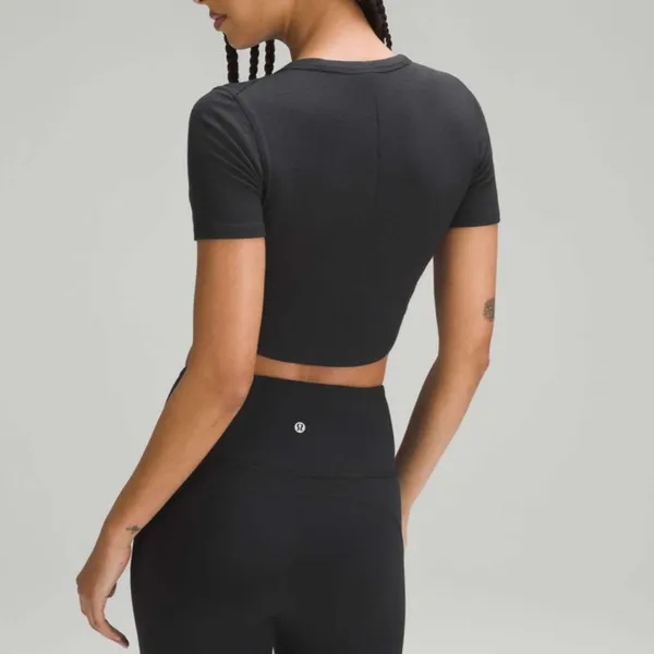 Lululemon Hold Tight Cropped T-Shirt Black - Image 4