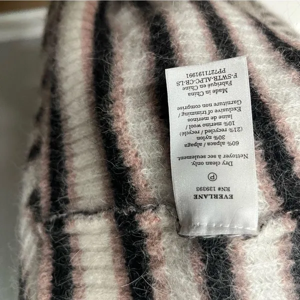 Everlane Cocoon Crew Sweater in Alpaca - Image 5