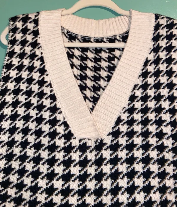 Sweater Vest Black Size L - Image 6