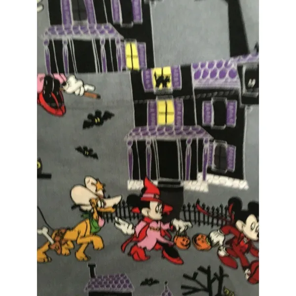 Disney Women's Graphic Scrub Uniform Top Nurse Medical Halloween Theme Size S - Image 5