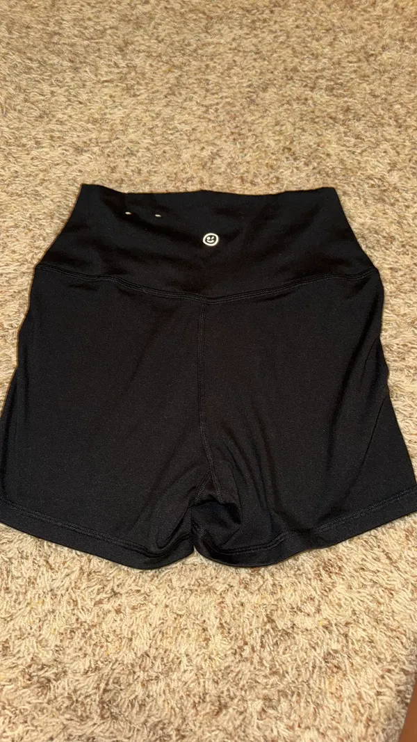 Gilly Hicks Biker Shorts Black High-Waisted - Image 4
