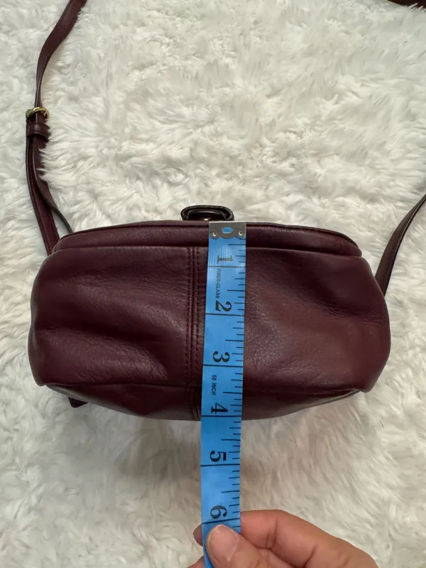 Coach Burgundy Leather Camera Crossbody with Gold Hardware - Image 11