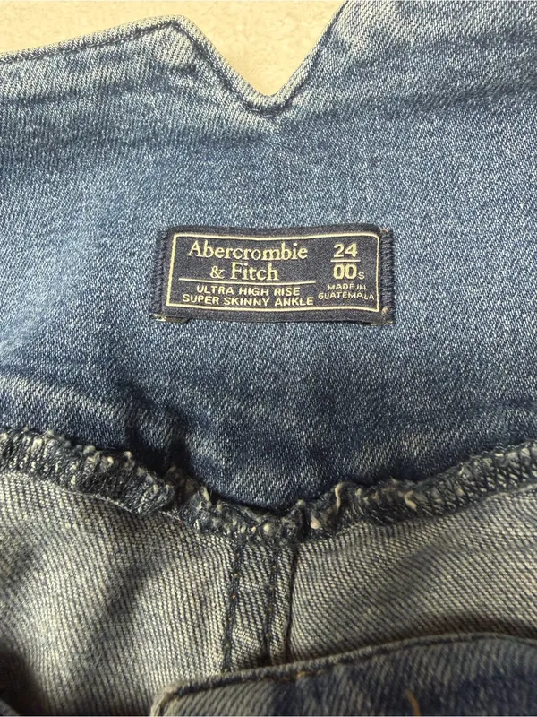 Abercrombie & Fitch High-Rise Blue Tie-Waist Jeans - Image 6