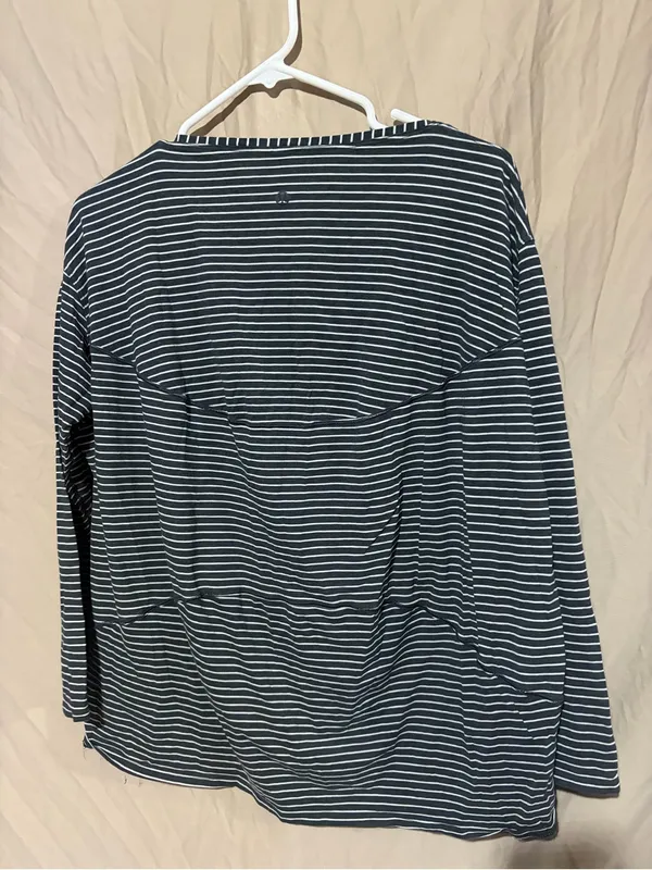 Lululemon long sleeve - Image 2