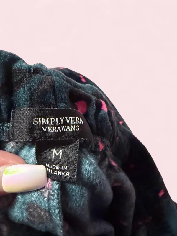 Simply Vera Vera Wang Dark Green Pajama Set with Pink Leopard Print - Image 2