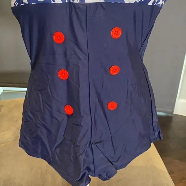 Women’s One Piece Swimsuit Halter Neck Size 4 NWOT - Image 3