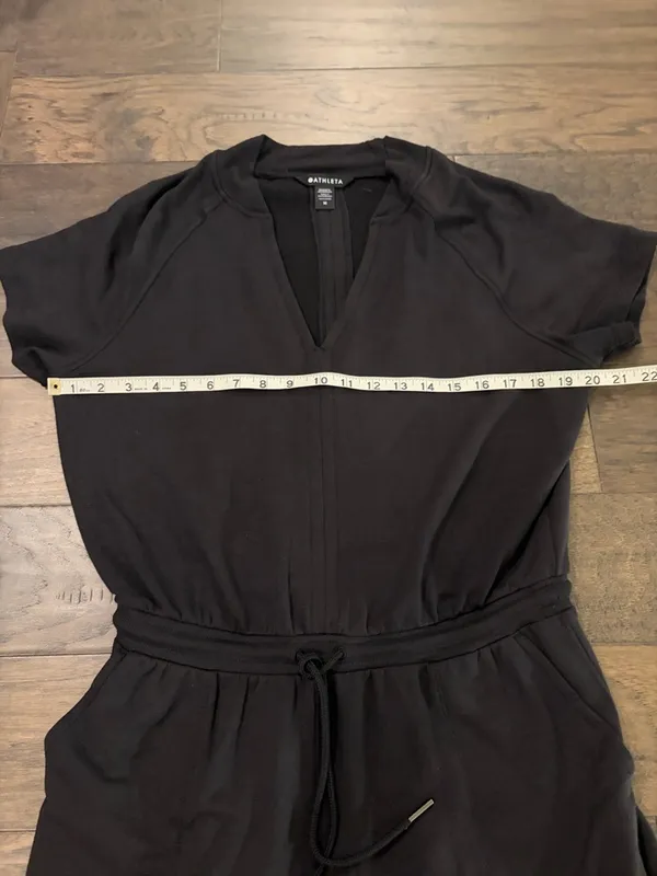 Athleta Short Sleeve Balance Romper Sz M - Image 6