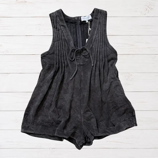 NWT Veveret Mineral Wash French Terry Romper Black Wide Leg V Neck M Boho Grunge - Image 2