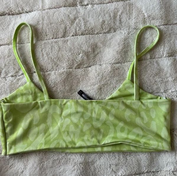 Pretty little thing bikini top - Image 2
