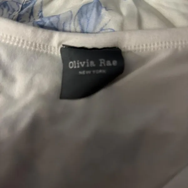 White Olivia Rae V-Neck Crop Top - Image 2