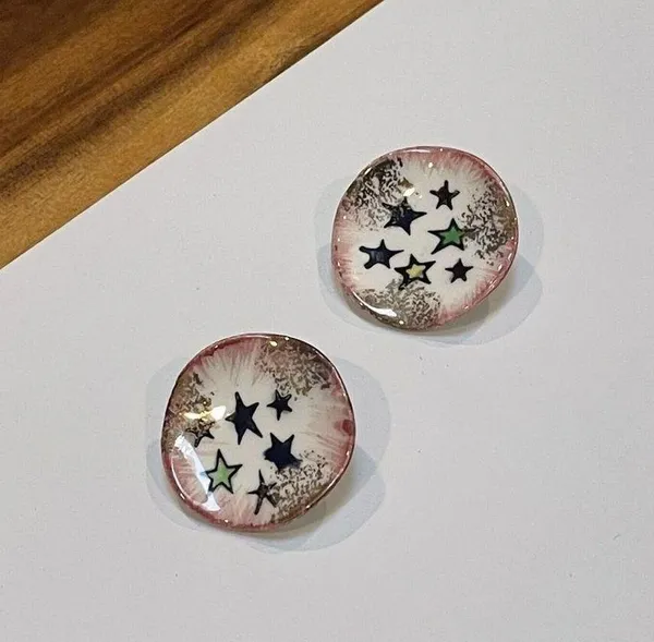 Handcrafted Ceramic Hand-painted White / Pink Clip-on Clip On Earrings - Image 6
