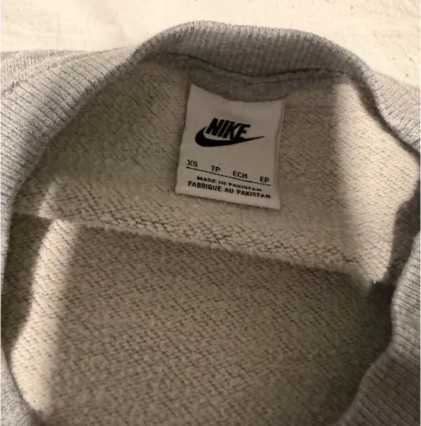 Nike Crewneck - Image 2