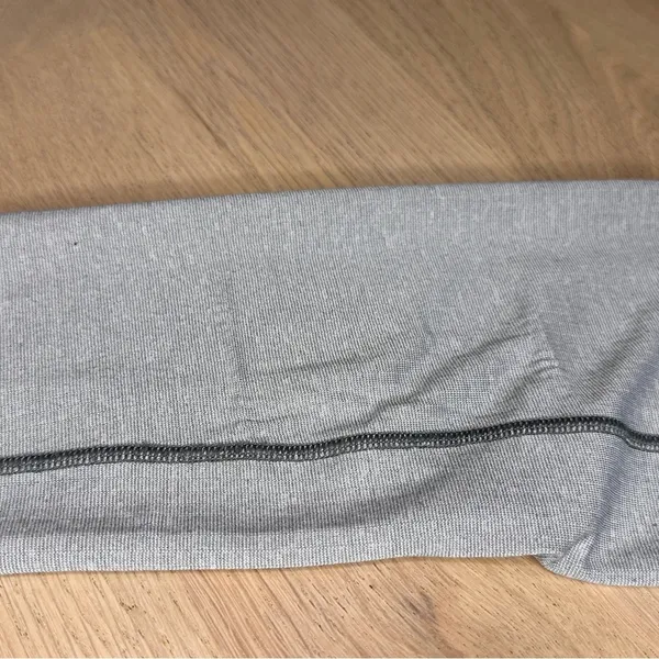 Patagonia Women's Capilene Midweight Zip-Neck baselayer long sleeve gray small - Image 10