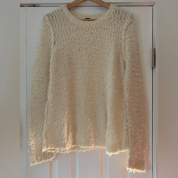 Free People‎ Cozy Cream Textured Sweater Size Large EUC - Image 3