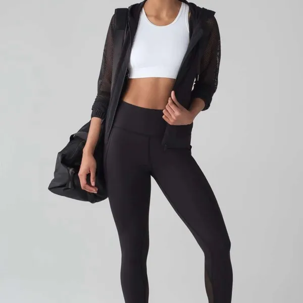 Lululemon mesh on mesh jacket black full zip hooded size 4 - Image 2