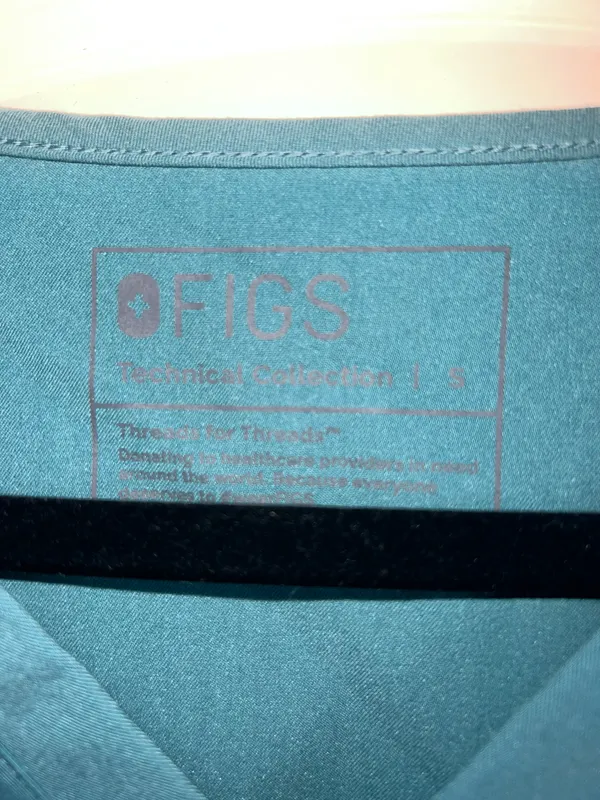 FIGS Scrubs Set - Image 2
