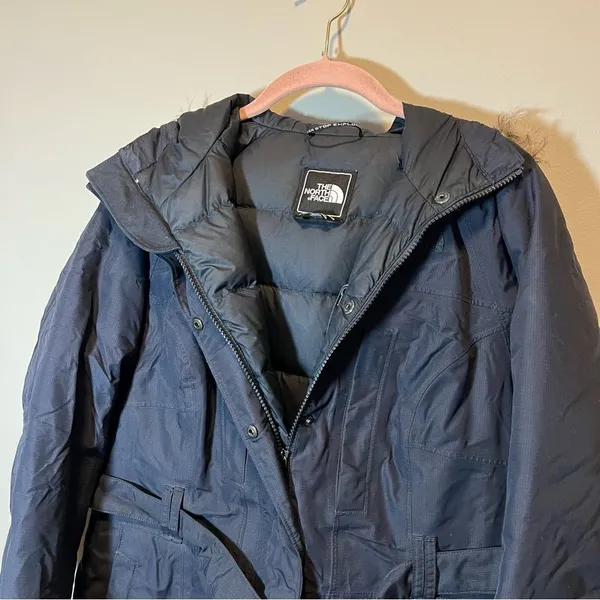 The North Face Women’s Navy Blue‎ Parka Coat Medium Puffer - Image 2